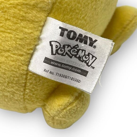 TOMY Pokemon Blushing Smiling Pikachu Plush Stuffed Animal Toy - Picture 4 of 6